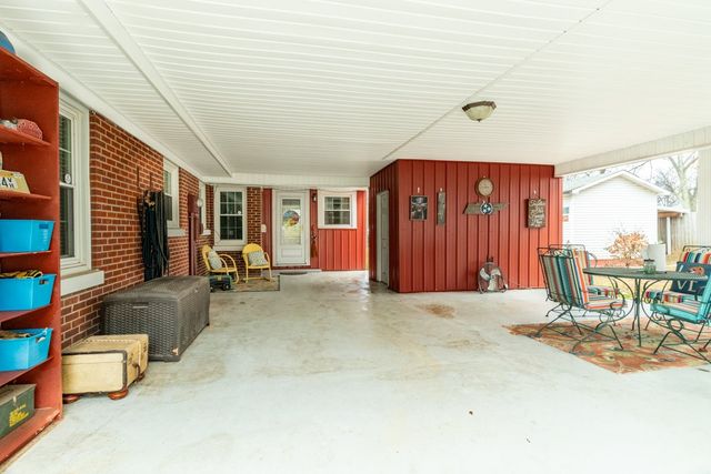 224 Admiral Cir, Lawrenceburg, TN 38464