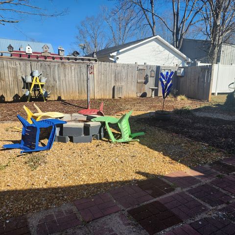 224 Admiral Cir, Lawrenceburg, TN 38464