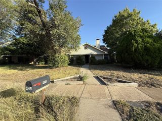 420 Whitney Street, Cedar Hill, TX 75104