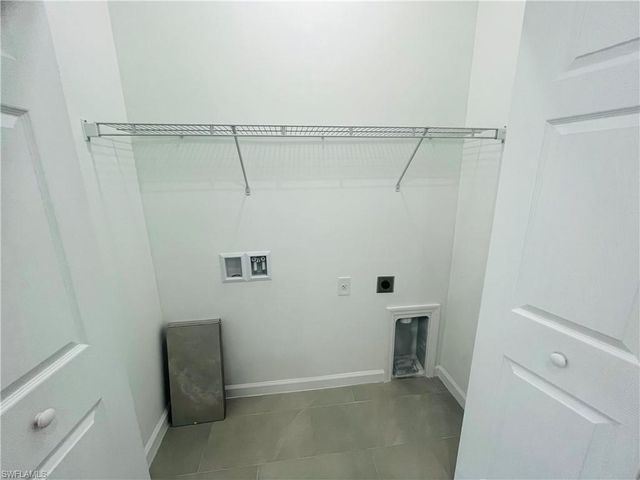 2709 8th ST SW, Lehigh Acres, FL 33976