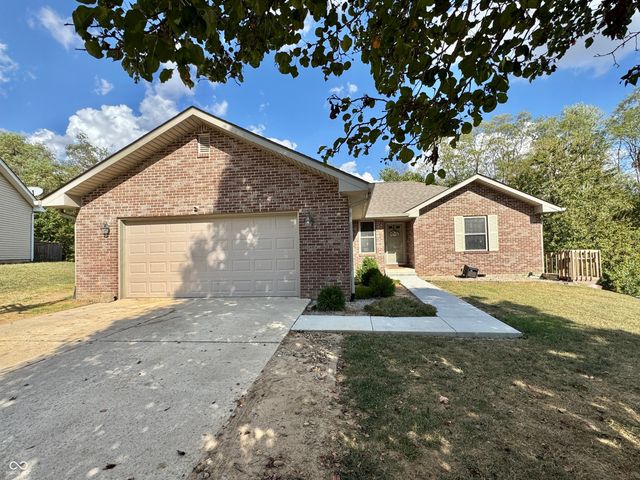 96 Kingswood Court, Greencastle, IN 46135