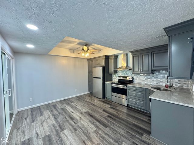 96 Kingswood Court, Greencastle, IN 46135