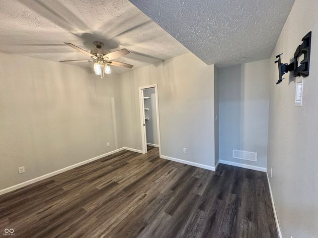 96 Kingswood Court, Greencastle, IN 46135