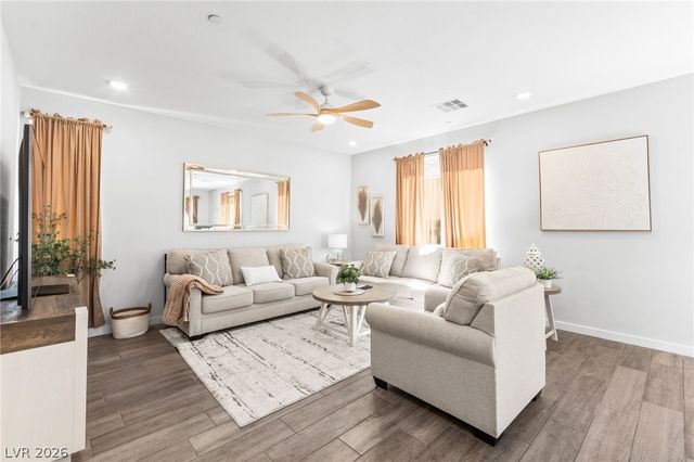 10757 Alamino Avenue, Las Vegas, NV 89166