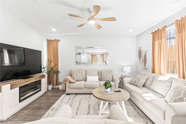 10757 Alamino Avenue, Las Vegas, NV 89166
