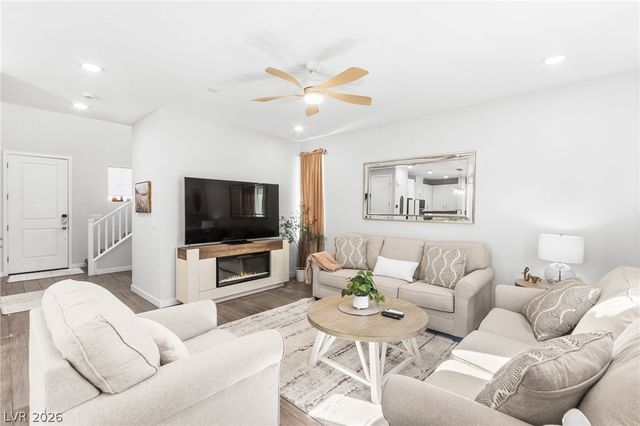 10757 Alamino Avenue, Las Vegas, NV 89166
