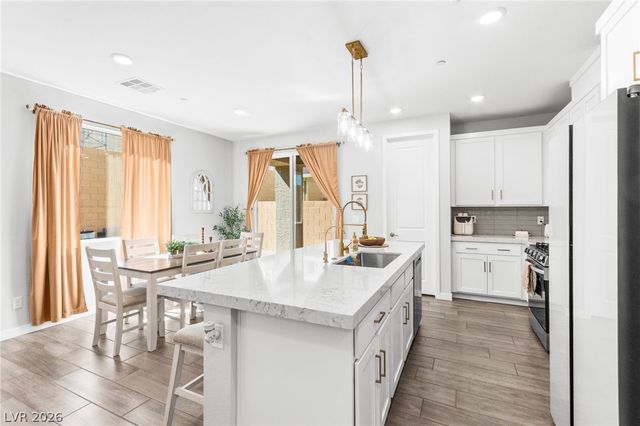 10757 Alamino Avenue, Las Vegas, NV 89166