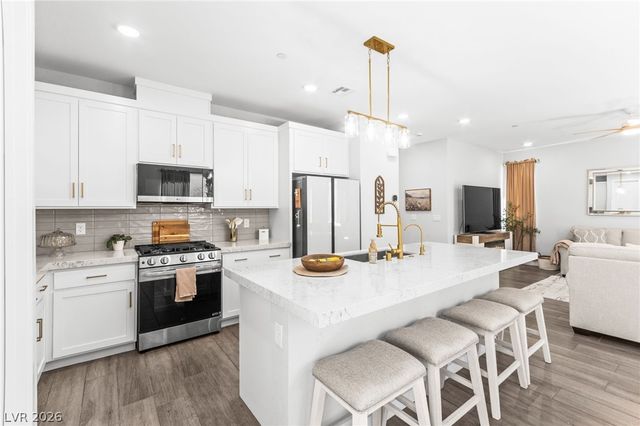 10757 Alamino Avenue, Las Vegas, NV 89166