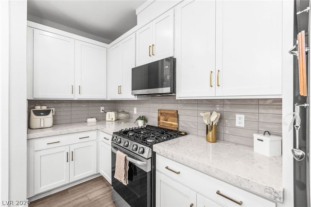 10757 Alamino Avenue, Las Vegas, NV 89166