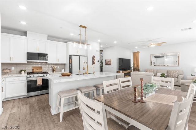 10757 Alamino Avenue, Las Vegas, NV 89166