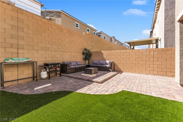 10757 Alamino Avenue, Las Vegas, NV 89166