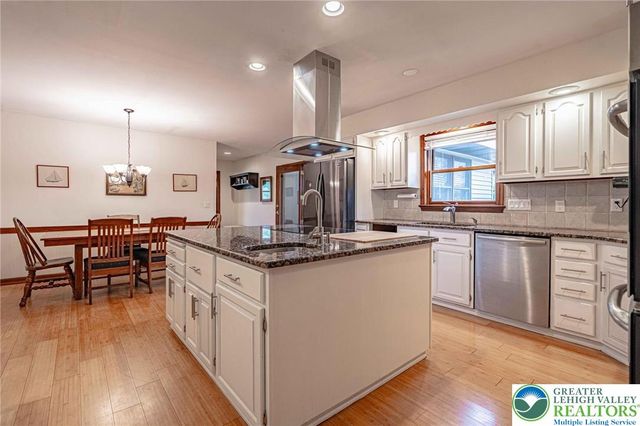 3838 Javalyn Court, Washington Twp, PA 18080