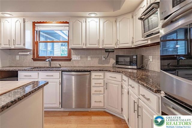 3838 Javalyn Court, Washington Twp, PA 18080