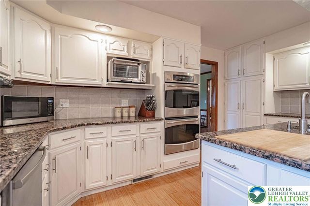 3838 Javalyn Court, Washington Twp, PA 18080