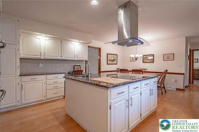 3838 Javalyn Court, Washington Twp, PA 18080