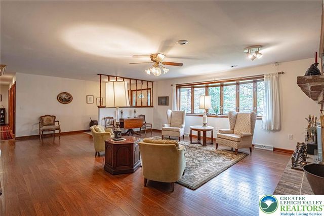 3838 Javalyn Court, Washington Twp, PA 18080