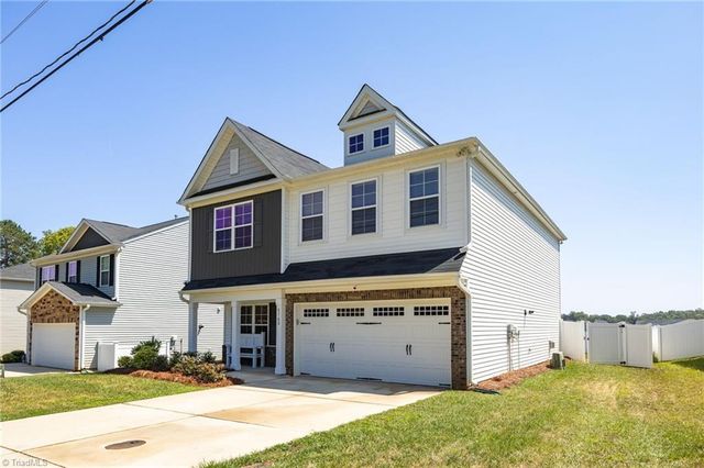 4760 Bell West Drive, Kernersville, NC 27284