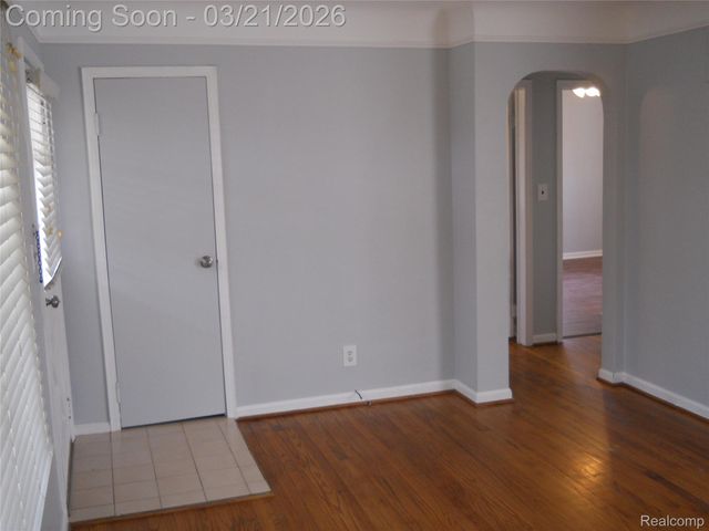 59 Camley Drive, Waterford Charter Township, MI 48328