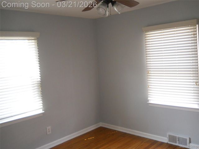 59 Camley Drive, Waterford Charter Township, MI 48328