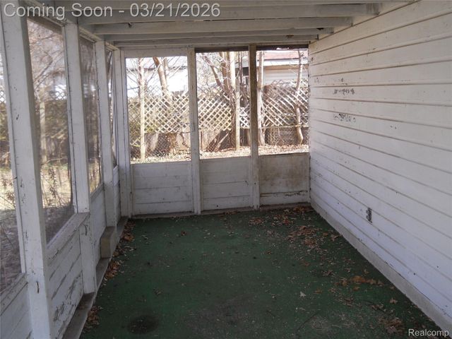 59 Camley Drive, Waterford Charter Township, MI 48328