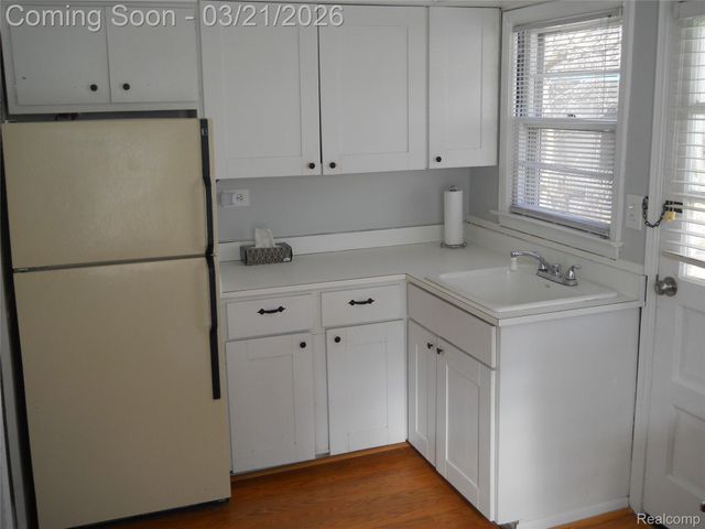 59 Camley Drive, Waterford Charter Township, MI 48328