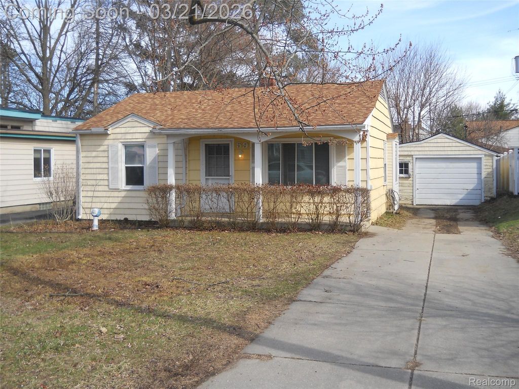 59 Camley Drive, Waterford Charter Township, MI 48328