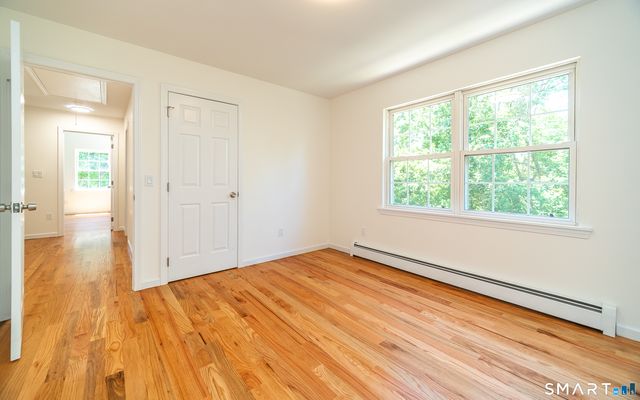 1425 James Farm Road, Stratford, CT 06614
