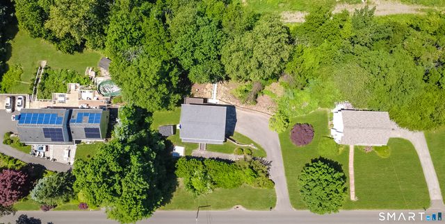 1425 James Farm Road, Stratford, CT 06614
