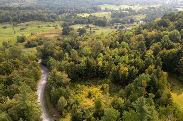 89 Craig Lane, Cambridge, VT 05464