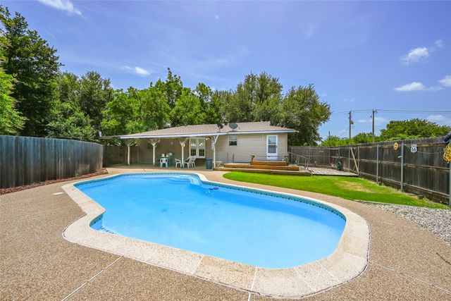 3629 Lucy Trimble Road, Burleson, TX 76028