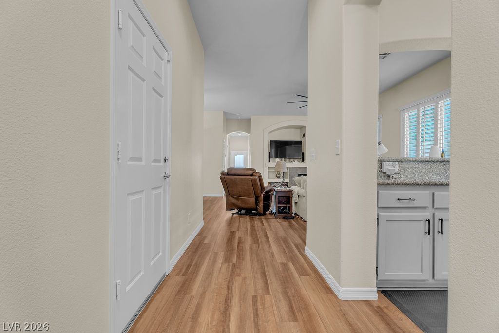 369 Cascade Mist Avenue, Las Vegas, NV 89123 — photo 4