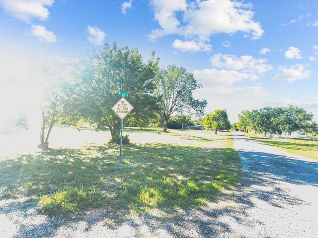 75 Weis Lane, Gordonville, TX 76245