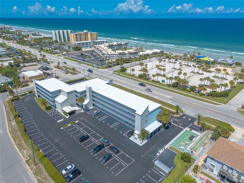 Image 33 of property listing at 3700 S ATLANTIC AVENUE 413, New Smyrna Beach, FL 32169