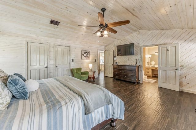 888 Tafelski Road, New Waverly, TX 77358