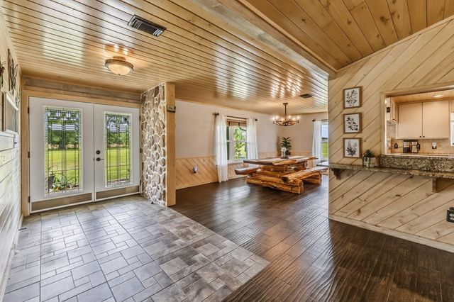 888 Tafelski Road, New Waverly, TX 77358