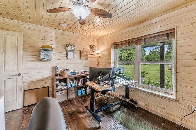 888 Tafelski Road, New Waverly, TX 77358