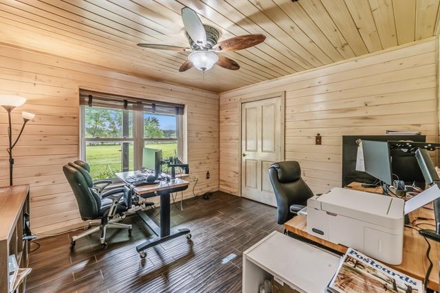 888 Tafelski Road, New Waverly, TX 77358