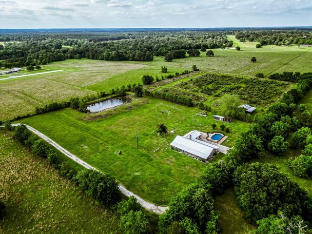 888 Tafelski Road, New Waverly, TX 77358