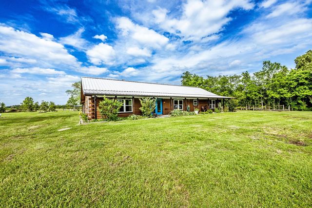 888 Tafelski Road, New Waverly, TX 77358