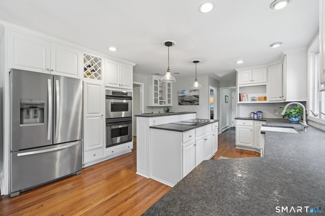 40 Ivy Hill Road, Ridgefield, CT 06877