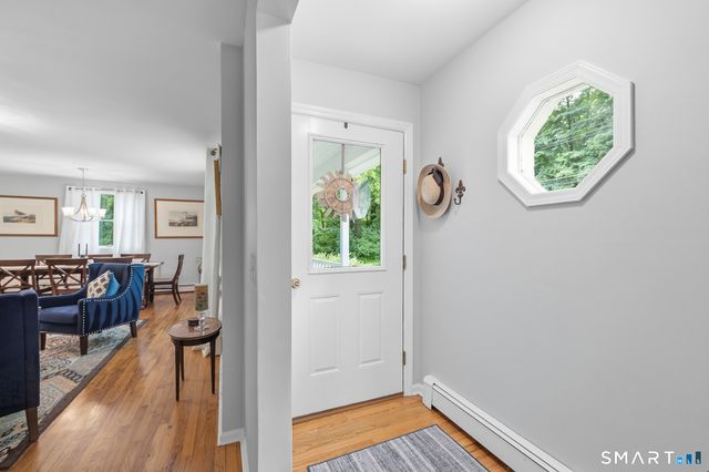 40 Ivy Hill Road, Ridgefield, CT 06877