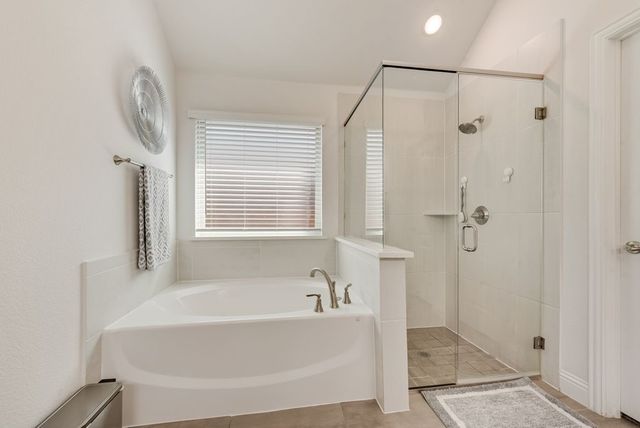 317 Resting Place Road, Waxahachie, TX 75165