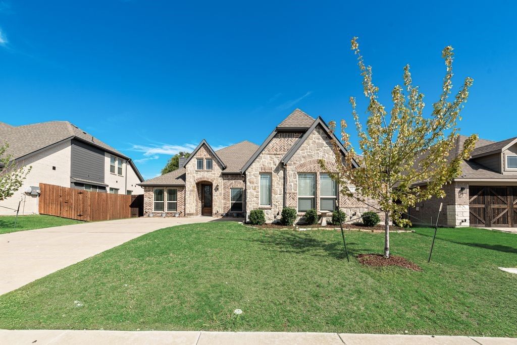 317 Resting Place Road, Waxahachie, TX 75165
