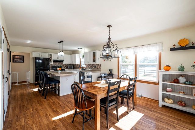 S102W32709 County Road LO, Mukwonago, WI 53149