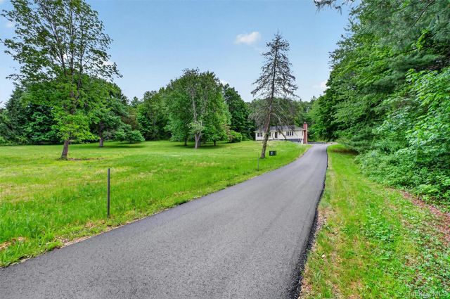 80 N Cross Road, Lagrangeville, NY 12540