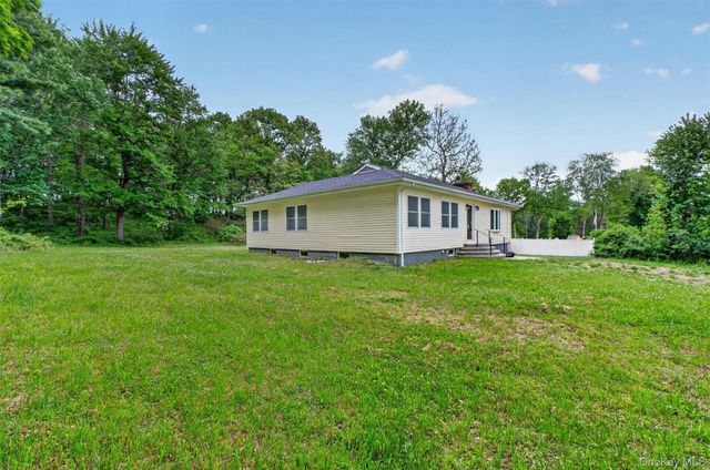 80 N Cross Road, Lagrangeville, NY 12540