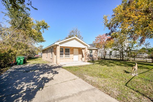 894 N Victory Drive, Houston, TX 77088