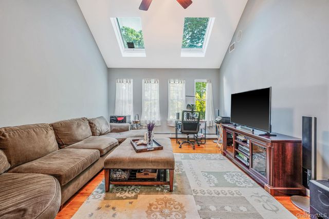 106 Springdale Drive, Ronkonkoma, NY 11779