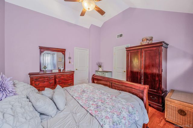 106 Springdale Drive, Ronkonkoma, NY 11779