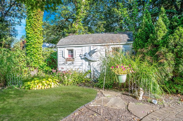 106 Springdale Drive, Ronkonkoma, NY 11779